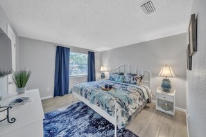 3 chambres, fer et planche à repasser, Wi-Fi gratuit, draps fournis