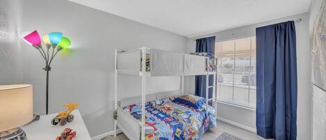 3 habitaciones, tabla de planchar con plancha y wifi gratis
