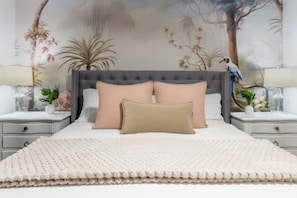 5 quartos, ferros/tábuas de passar roupa, Wi-Fi, roupa de cama