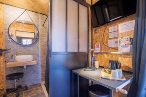 Ducha, secador de pelo, toallas