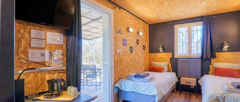 1 chambre, fer et planche Ă repasser, Wi-Fi, literie fournie