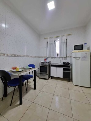 Micro-ondas, fogão, cooktop