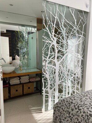 Apartment | Bathroom