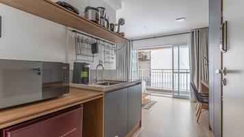 Basic Apartment | Private kitchen