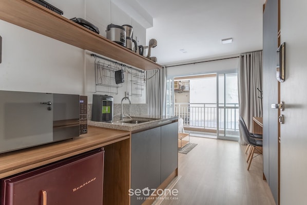 Basic Apartment | Private kitchen