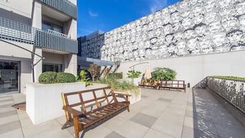 Basic Apartment | Terrace/patio