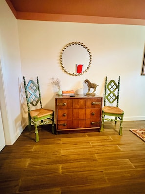 Luxury Cottage, City View | Desk, laptop workspace, free WiFi