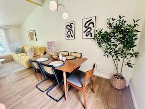 Bungalow, privébadkamer | Kamervoorziening