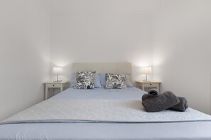 1 bedroom, iron/ironing board, WiFi, bed sheets - Vacaciones 'Lirio Blanco De Las Dunas Canarias' con piscina compartida, balcón y Wi-Fi (Playa Del Ingles)