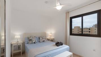 1 makuuhuone, silitysrauta/-lauta, Wi-Fi, vuodevaatteet