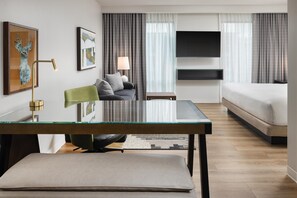 Télévision à écran plat de 55 pouces avec chaînes par câble, Netflix