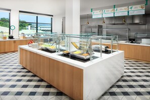 Bao gồm bữa sáng buffet hàng ngày 