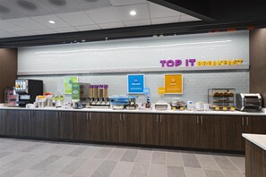 Free daily buffet breakfast - Tru By Hilton Irving Dfw South (Irving)