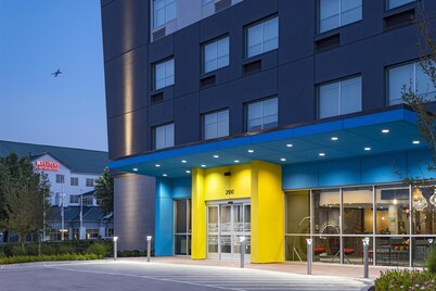 Tru By Hilton Irving Dfw South