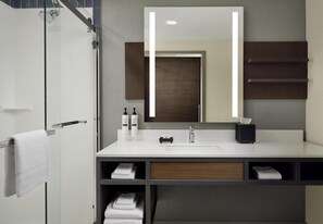 Bathroom - Hilton Garden Inn Merced (Merced)