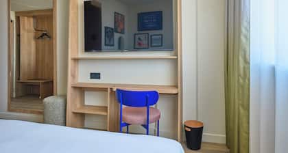 Hampton by Hilton Lyon Airport