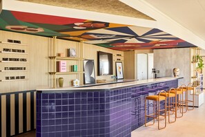 Bar (in der Unterkunft)