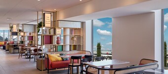 Hampton by Hilton Lyon Airport