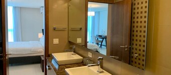 Amaranta Park I 2 Bed Apt With Balcony