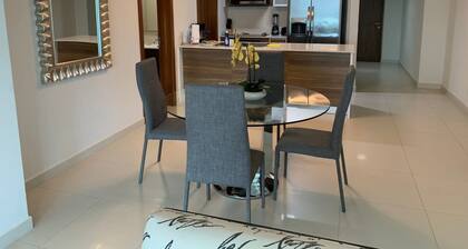 Garden Cafe I Spacious 1 Bed Apt With Park View