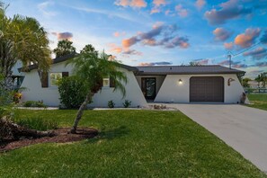 Exterior - Coppertale Hernando Beach 3 Bedroom, 2 Bath Waterfront (Hernando Beach)