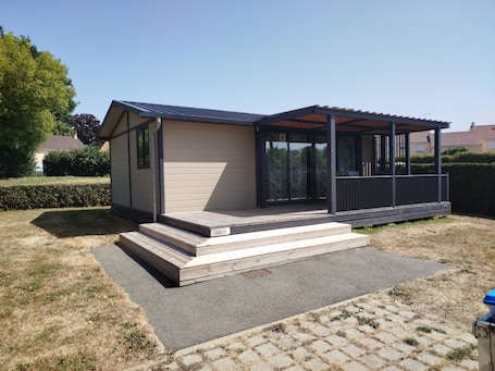 外観. Superb Portland Chalet, 3 bedrooms, sleeps up to 7, all comforts