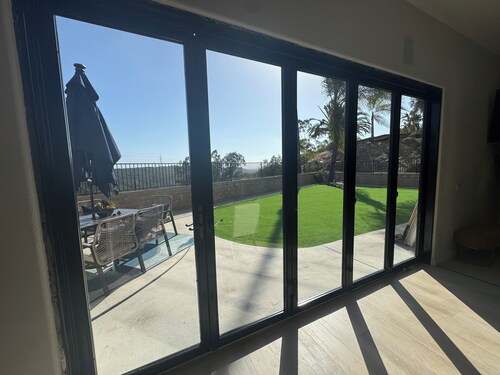 Welcome to San Diego’s Poway Paradise, your private oasis on Sycamore Canyon!