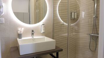 ์ํผ๋ฆฌ์ด๋ฃธ, ๋ฐ์ฝ๋, ์๋ด ์ ๋ง | ์์ค | ์ค์ ์์ค, ํค์ด๋๋ผ์ด์ด, ํ์, ๋น๋