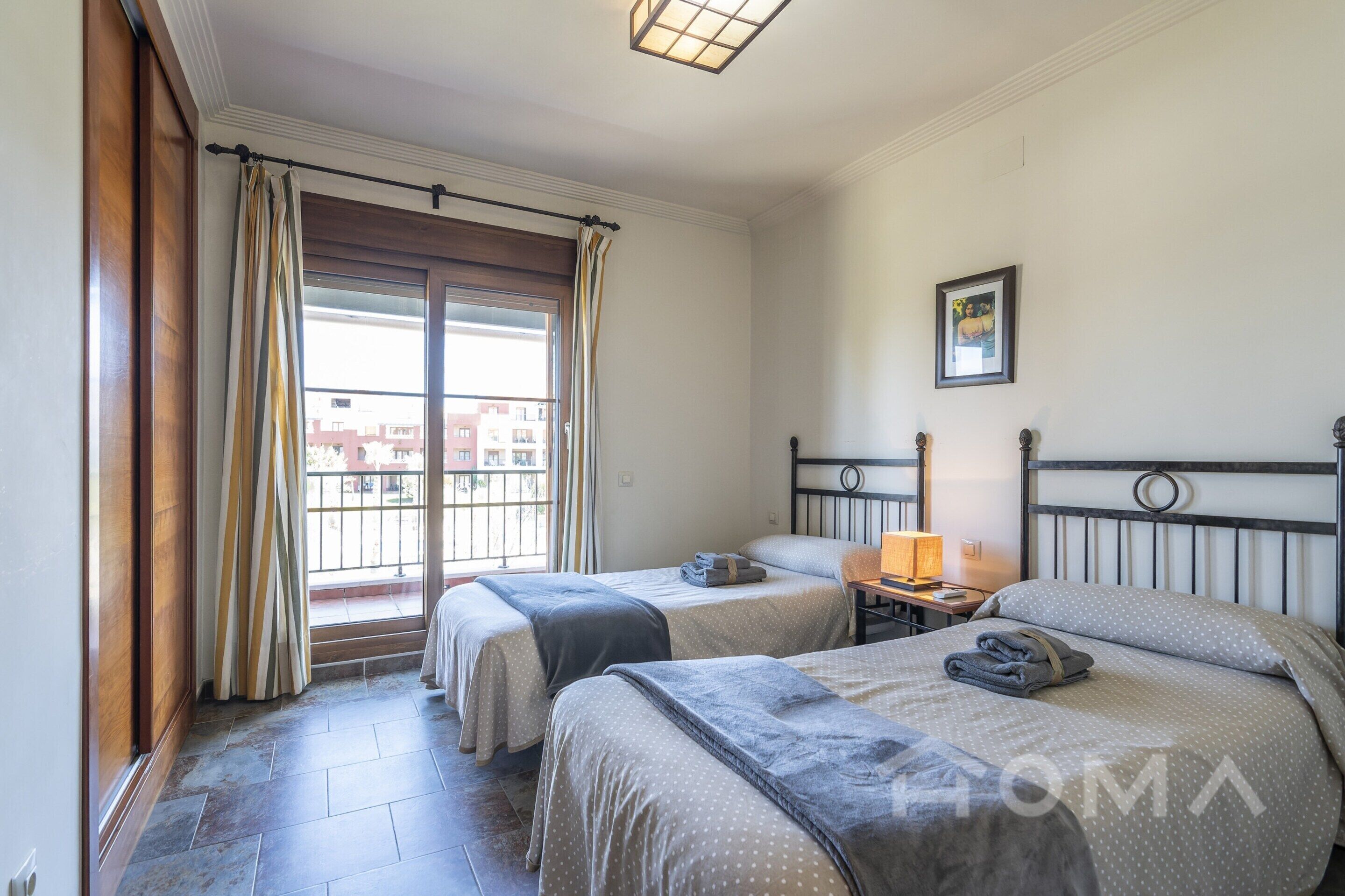 Appartement | 2 chambres, fer et planche à repasser