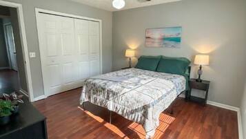 3 chambres, fer et planche Ă repasser, Wi-Fi gratuit, draps fournis