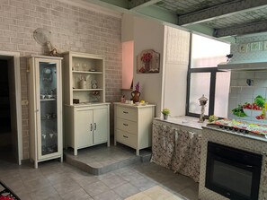 Oven, stovetop