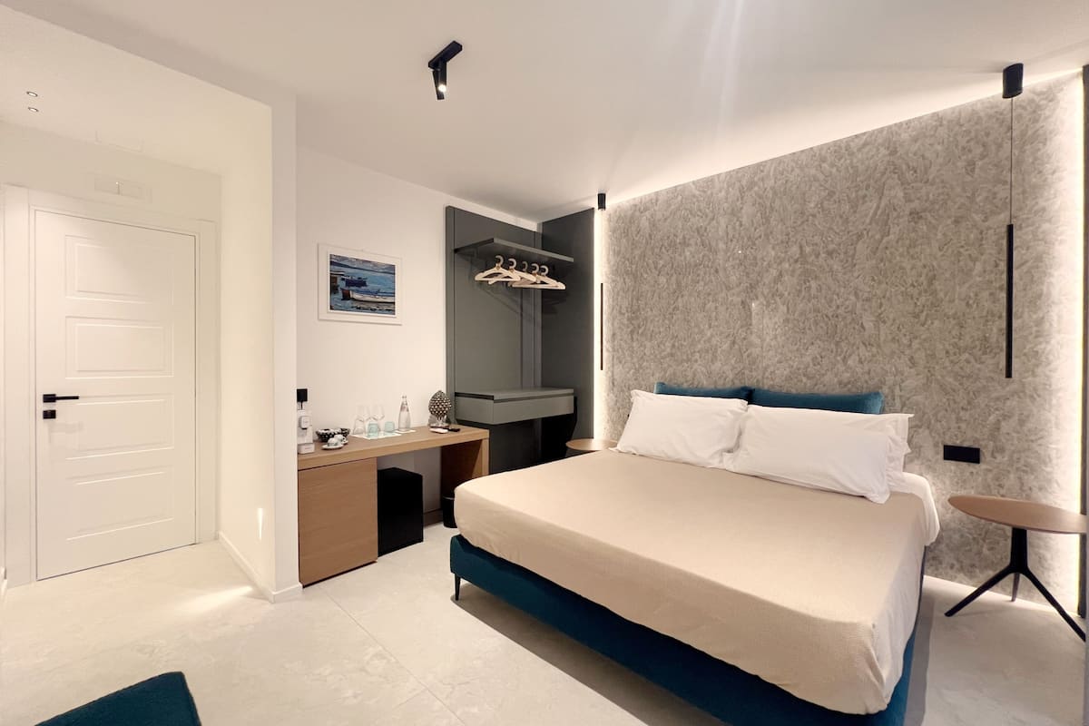 Deluxe Suite, Balcony
