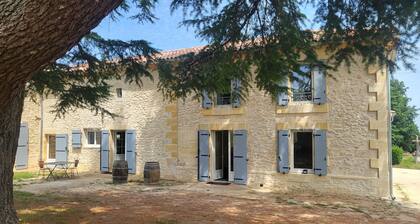 Charming renovated villa Périgord pourpre