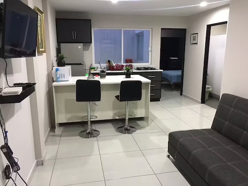 Dos departamentos cómodos y funcionales