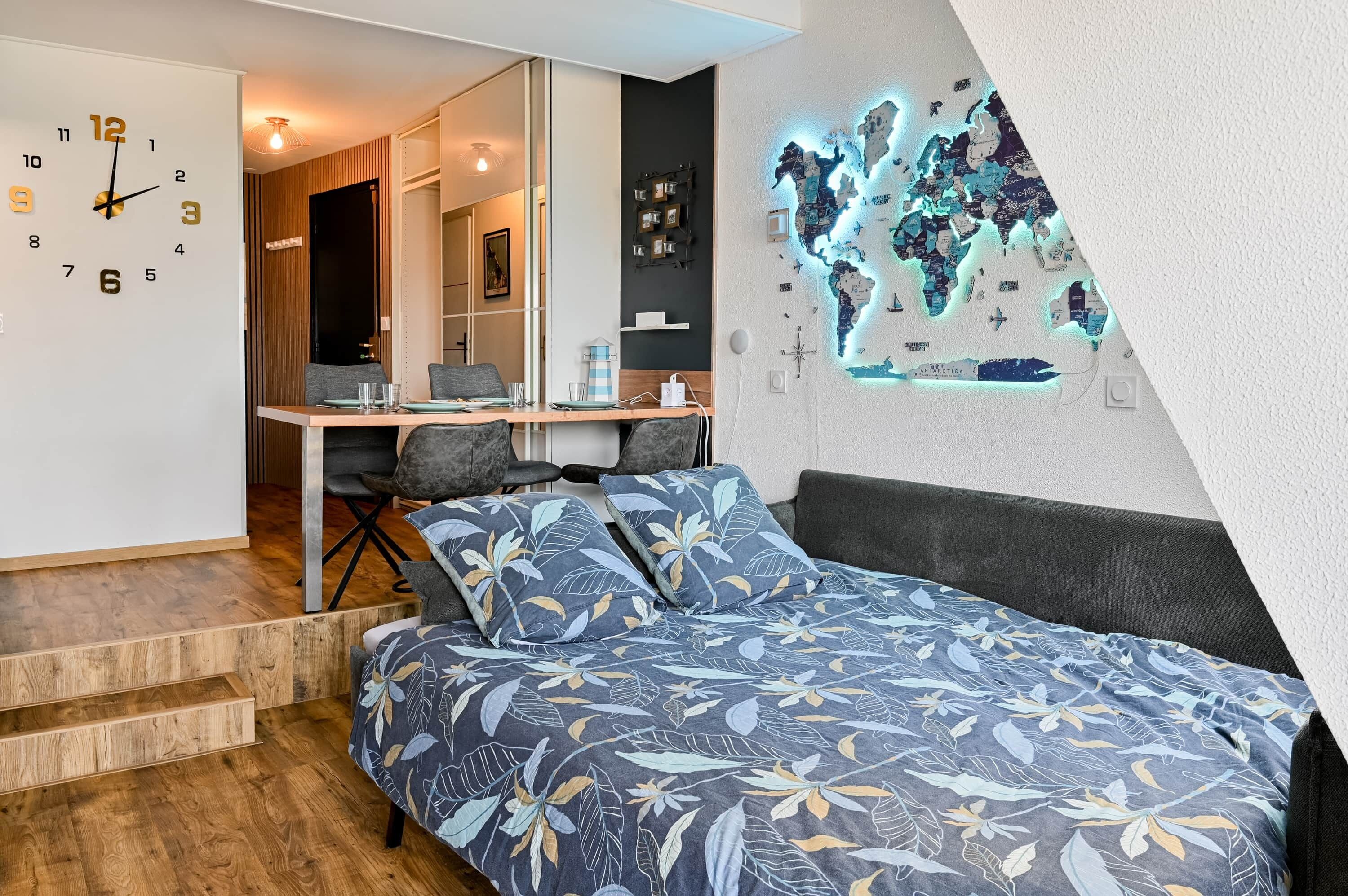 1 bedroom, iron/ironing board, travel cot, Internet