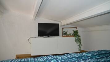 1 chambre, fer et planche Ă  repasser, lit parapluie, accĂšs Internet