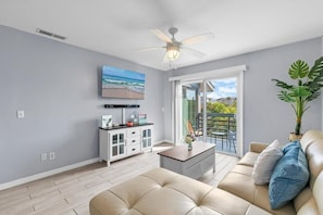 Condo, 2 camas Queen (Sea Woods 211) | Área de estar