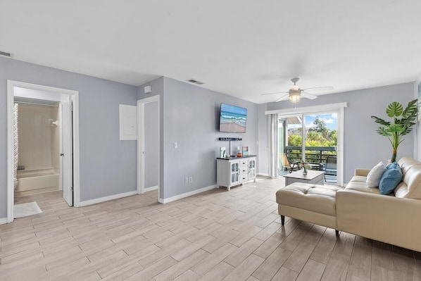 Condo, Multiple Beds (Sea Woods 211) | Living area
