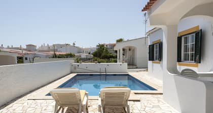 Vila Coelho - City center with pool by HD