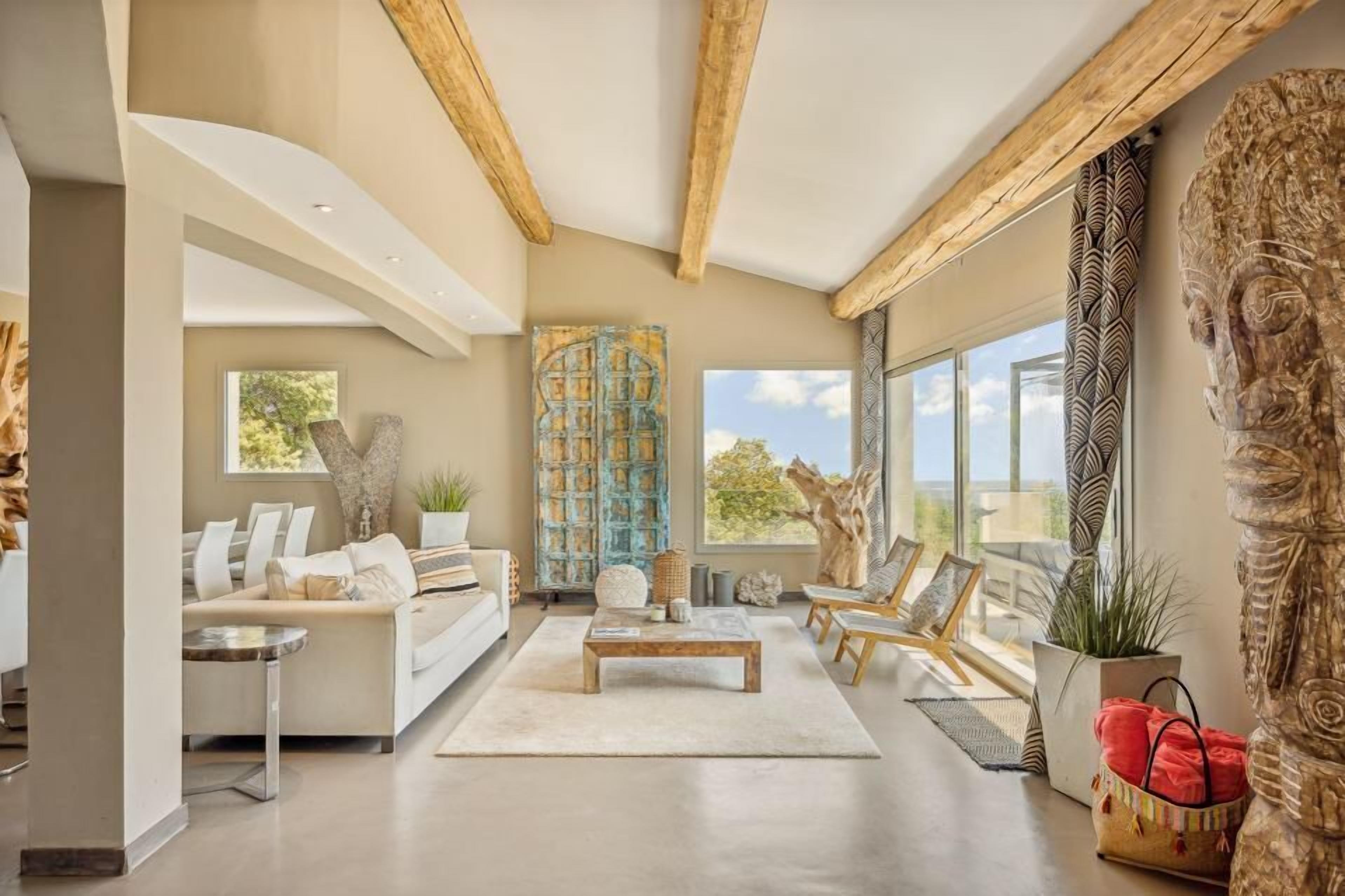 Smart TV, table tennis