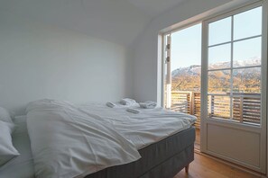 4 quartos, berço de viagem, Wi-Fi, roupa de cama