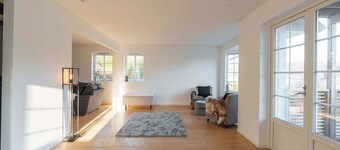 Modern and Stunning House view