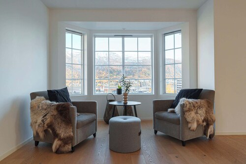 Modern and Stunning House view