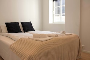 2 bedrooms, WiFi, bed sheets