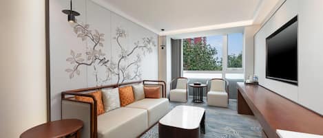 Suite, 1 King Bed, Non Smoking