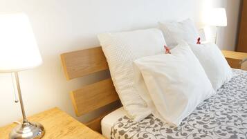 熨斗/熨衣板、WiFi、床单