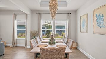 House, Resort View | Makan dalam bilik