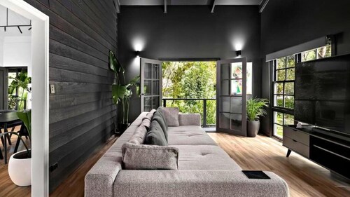 Eune House Close to Weddings and Wineries