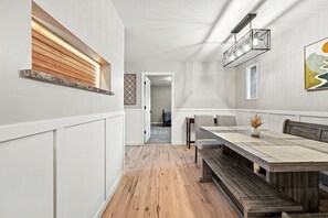 Dining - Mountain Serenity Retreat - Larkspur Retreat (Larkspur)