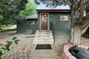 Exterior - Mountain Serenity Retreat - Larkspur Retreat (Larkspur)